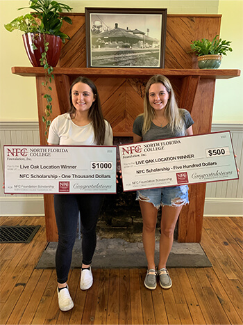 Live Oak Open House Scholarship Winners Teresa Williams and Madison Ramsey June 2022