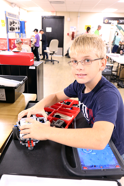 Camper Assembling Robot